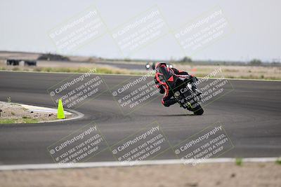 media/Apr-18-2025-TrackDaz (Fri) [[45f5874c44]]/C Group/Session 2 (Turn 10)/
